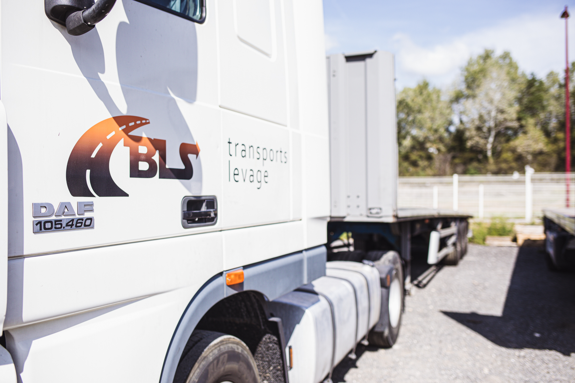 BLS transports, convoi exceptionnel, société de livraison tout type de marchandise, transporteurs Rhône-Alpes